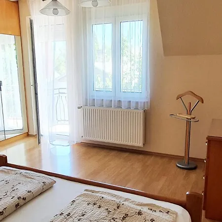 Apartment Anett Heviz